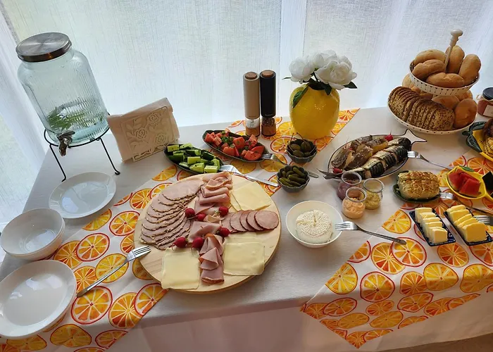 W Lesie 招待所 波别罗沃